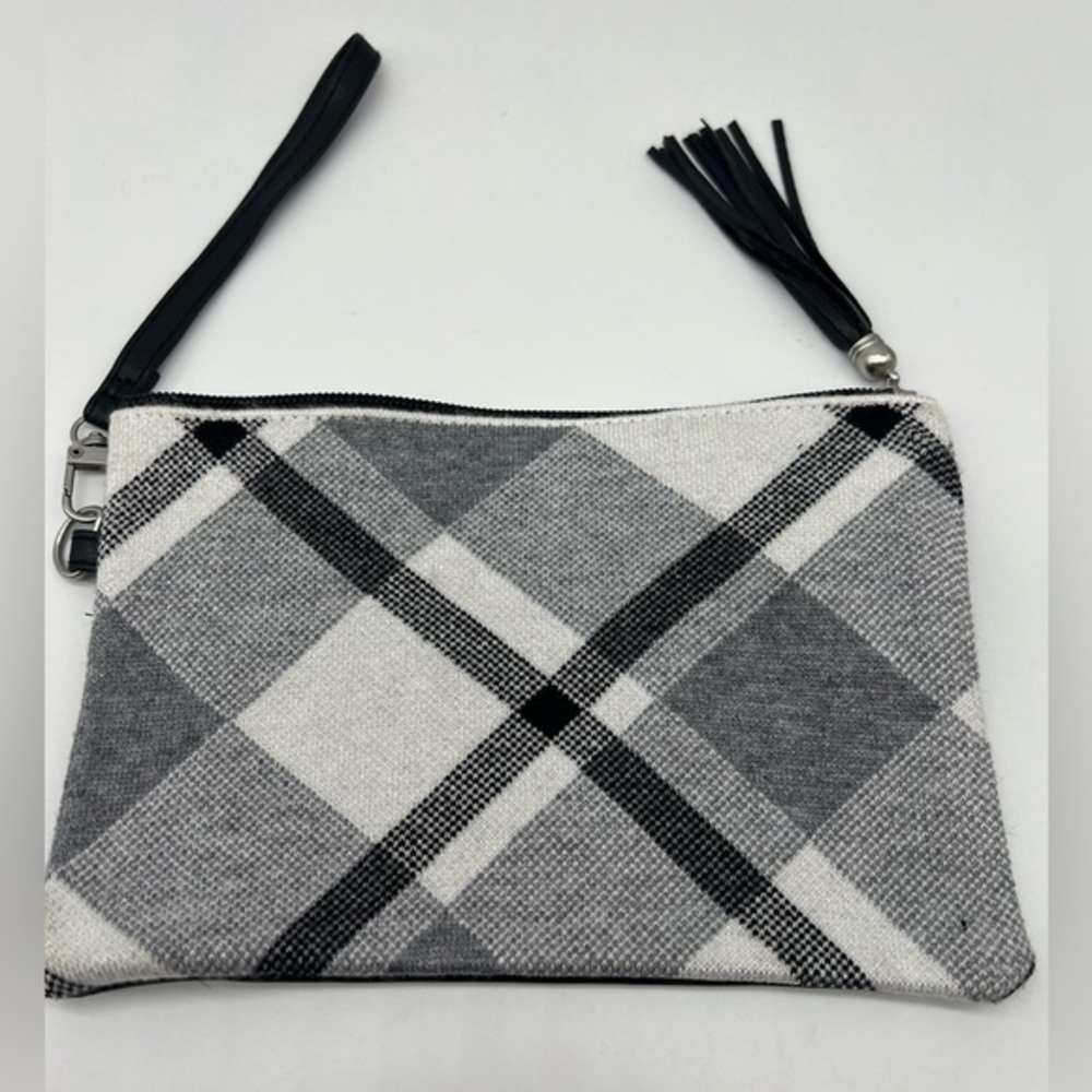 Cosmetic bag plaid with wristlet strap and tassel
